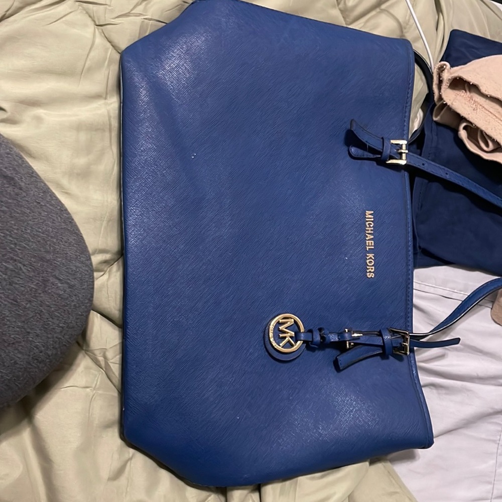 Barely used and just wasn’t my style!